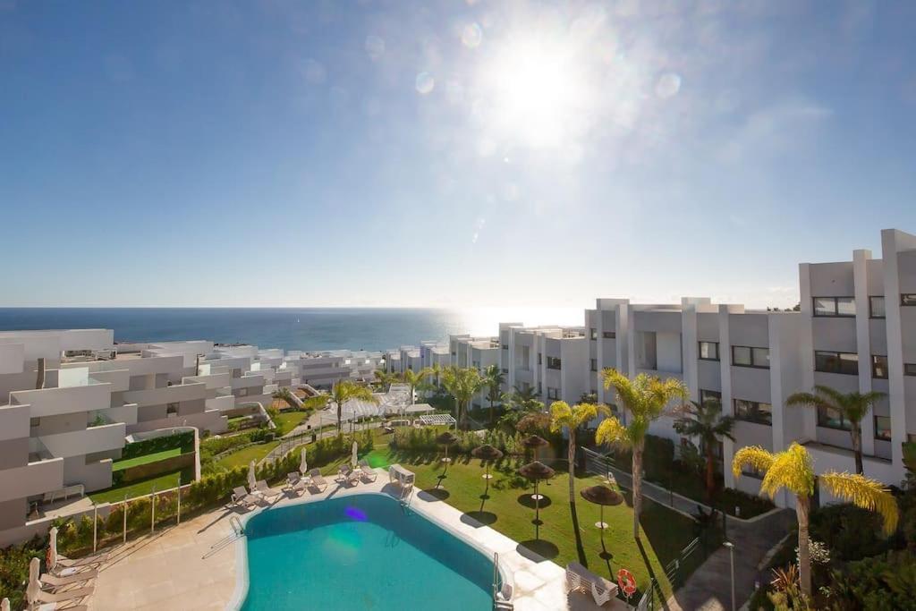 Pure South 11B Apartment Manilva Exterior photo